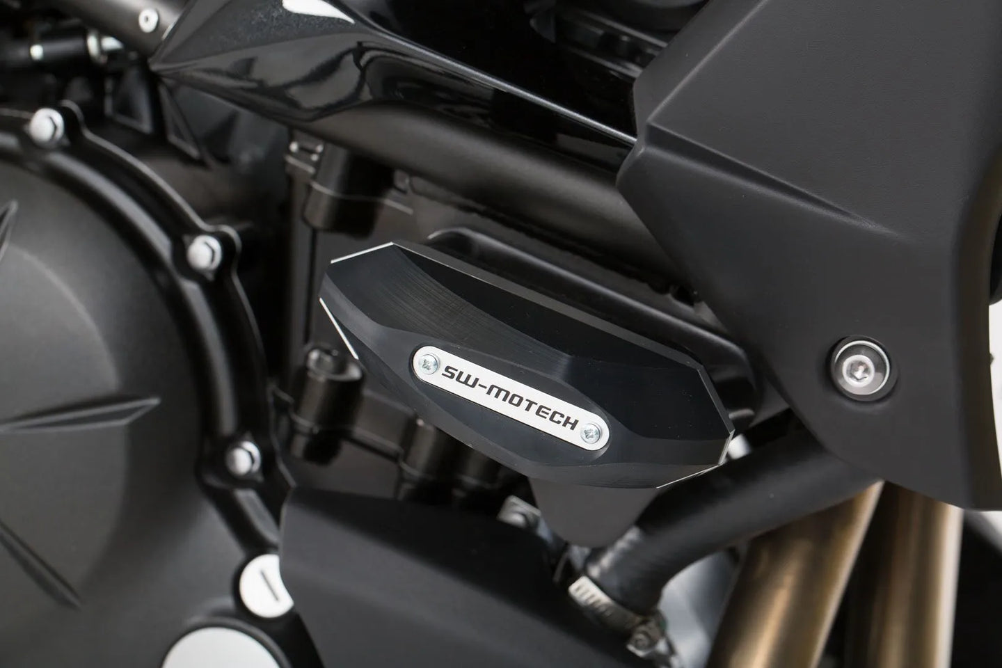 FRAME SLIDER SET ΓΙΑ KAWASAKI KLE 650 / KLE 650 ABS '14–'24 | SW-MOTECH-STP.08.590.11200/B