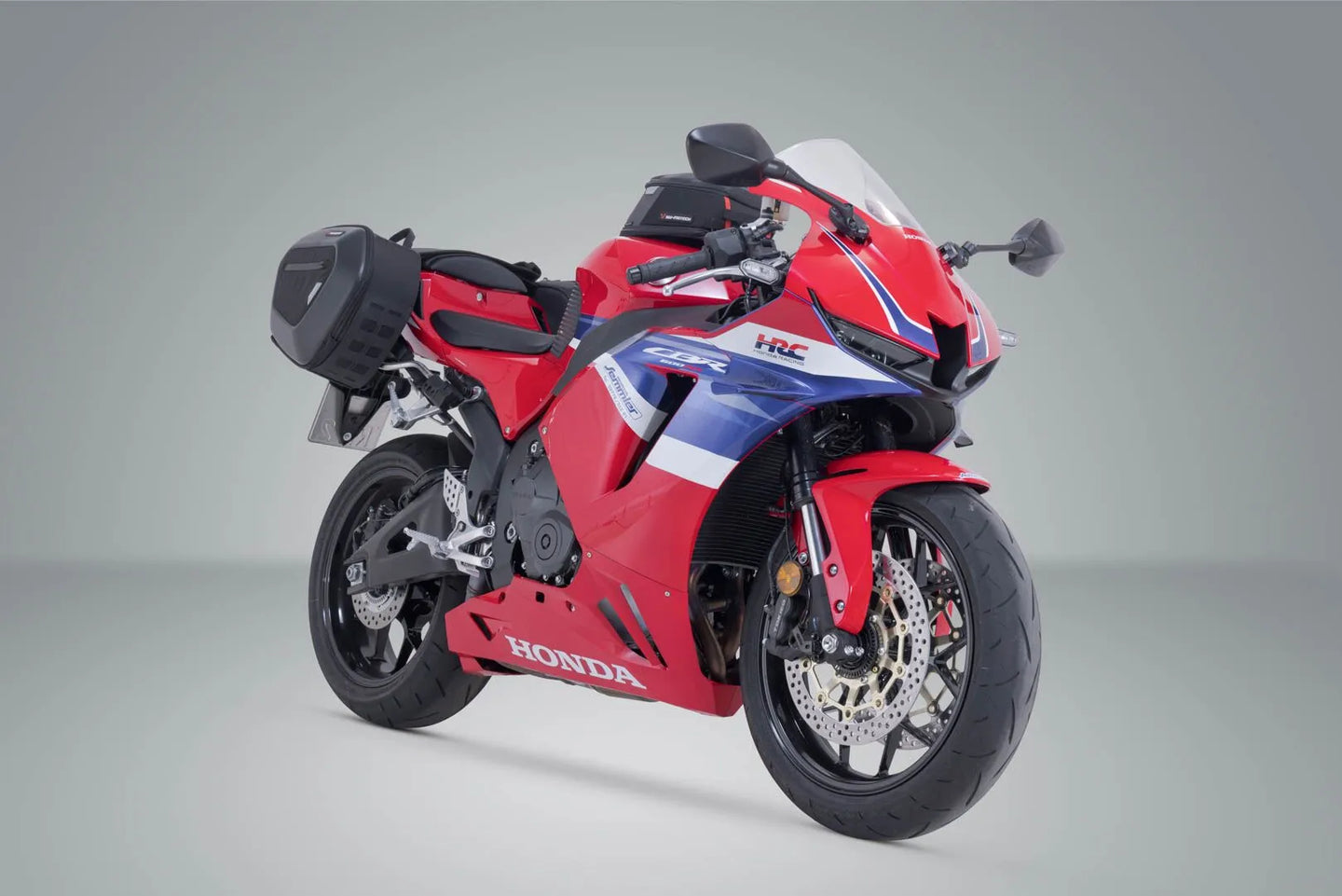 PRO BLAZE H SADDLEBAG SET ΓΙΑ HONDA CB '07–'18 | SW-MOTECH-BC.HTA.01.740.35000