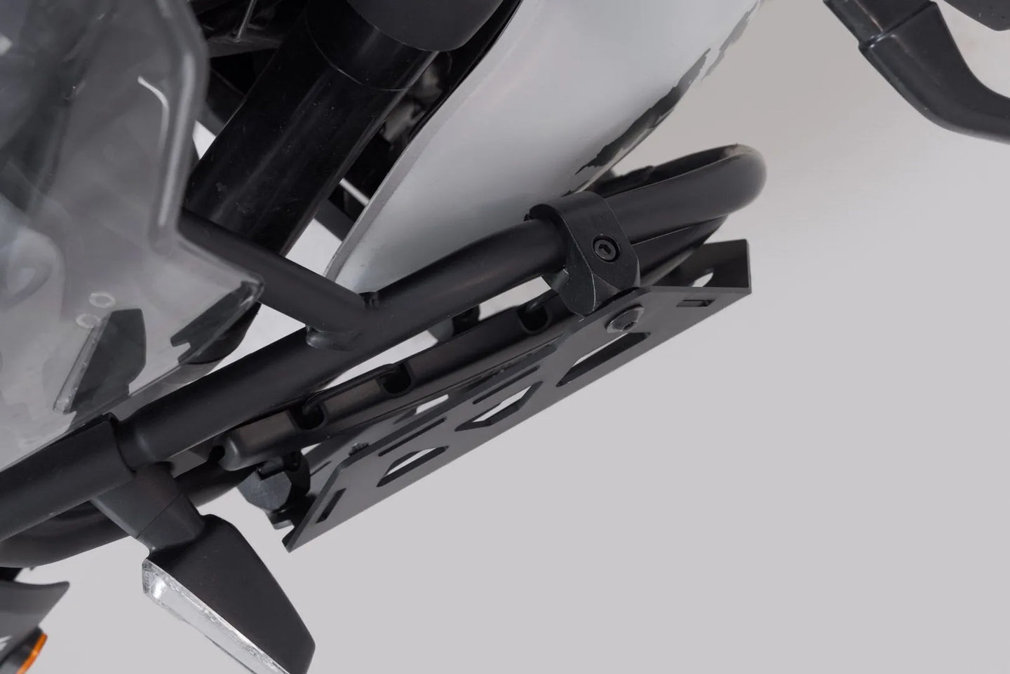 SLC SIDE CARRIER LEFT FOR ORIGINAL CRASH BARS | SW-MOTECH-HTA.41.620.10100