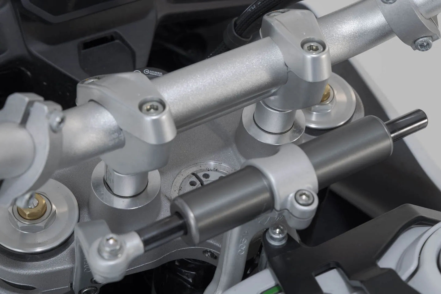 BAR RISER ΓΙΑ DUCATI DESERT X 950 ABS '22–'24 | SW-MOTECH-LEH.22.039.10100/S