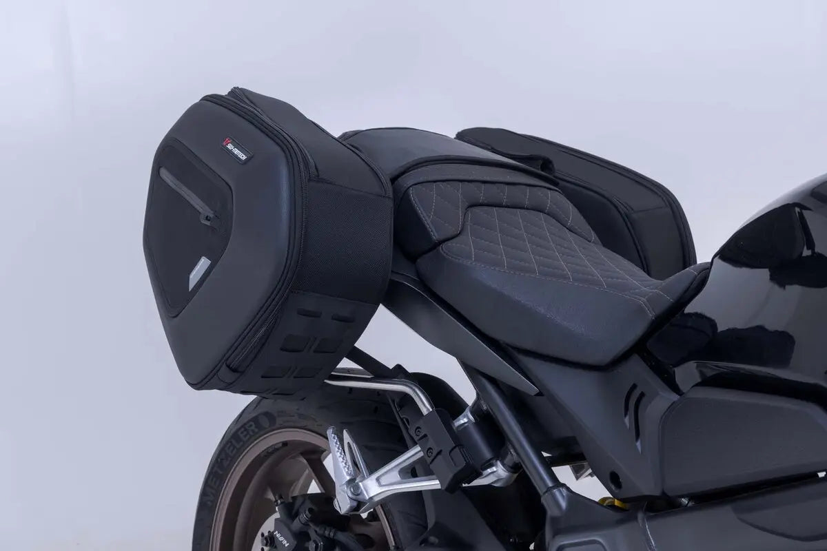 PRO BLAZE H SADDLEBAG SET ΓΙΑ HONDA CB '19–'26 | SW-MOTECH-BC.HTA.01.740.36500