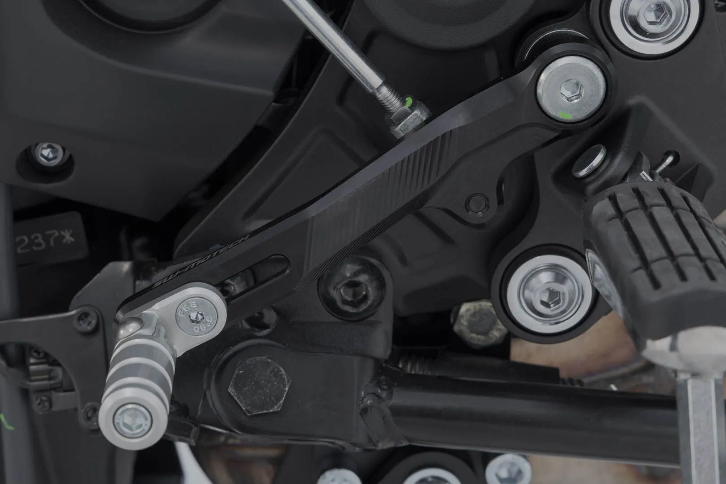 GEAR LEVER ΓΙΑ YAMAHA MT-07 ABS / MT-07 GT ABS / XSR 700 ABS '16–'24 | SW-MOTECH-FSC.06.642.10001