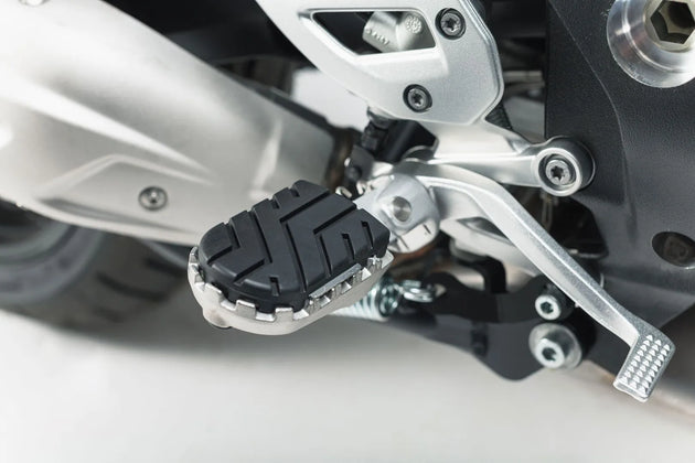 FOOTREST KIT ION ΓΙΑ BMW F 750 GS ABS / F 850 GS ABS / S 1000 XR ABS '15–'23 | SW-MOTECH-FRS.07.011.10701/S
