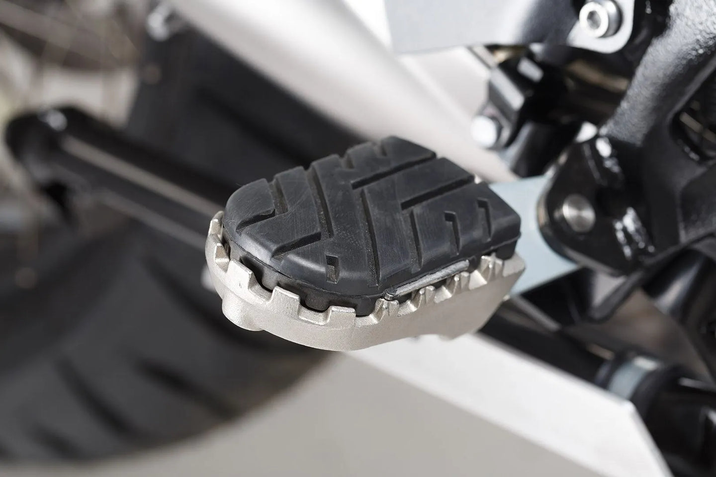FOOTREST KIT ION ΓΙΑ BMW R 1200 GS ABS / R 1250 GS ABS / R 1300 GS ABS '12–'26 | SW-MOTECH-FRS.07.011.10302/S