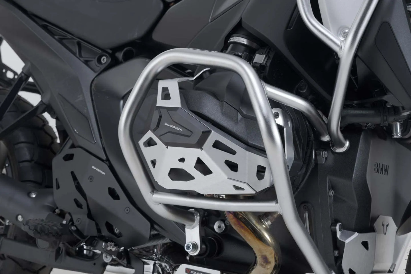 CYLINDER GUARD SILVER R1300GS | SW-MOTECH-MSS.07.975.10100