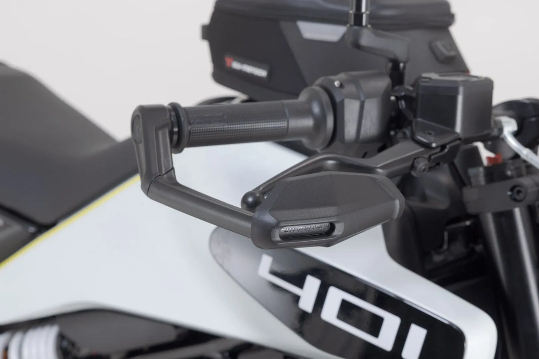 LEVER GUARDS W/ WIND PROTECTION ΓΙΑ HUSQVARNA SVARTPILEN 401 ABS / VITPILEN 401 ABS '23–'24 | SW-MOTECH-LVG.03.014.11000/B