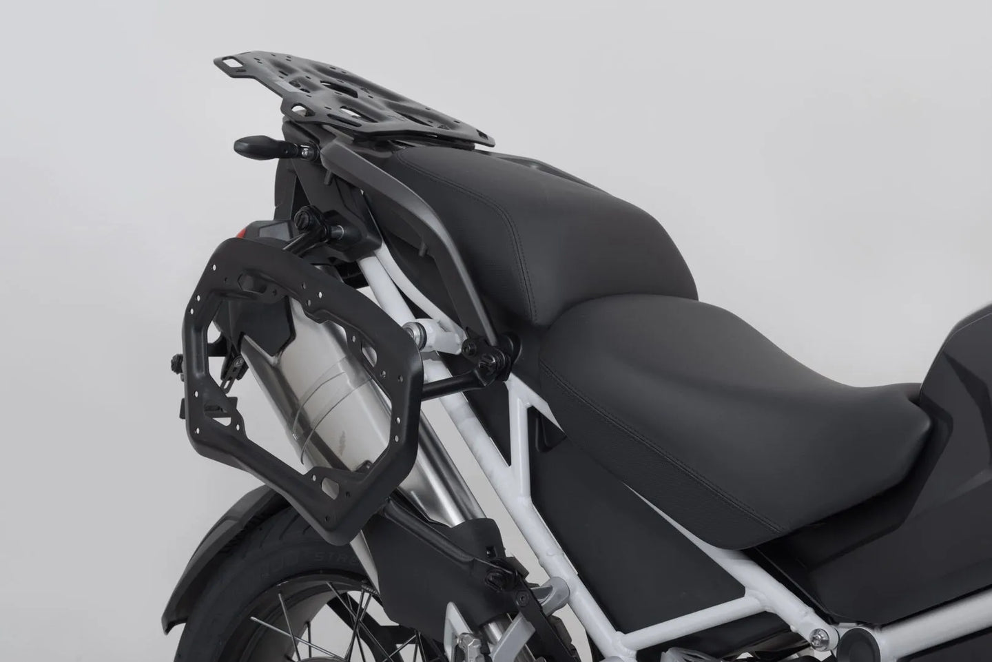 PRO SIDE CARRIER ΓΙΑ TRIUMPH TIGER 1200 ABS / TIGER 1200 GT ABS '22–'24 | SW-MOTECH-KFT.11.905.30100/B