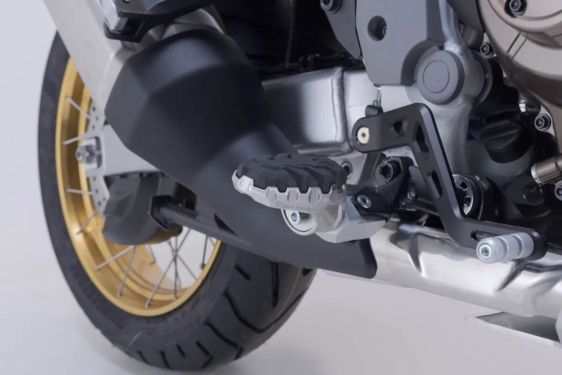 EVO FOOTREST KIT ΓΙΑ HONDA CRF 1000 L ABS / CRF 1100 L ABS '18–'26 | SW-MOTECH-FRS.01.112.10600/B