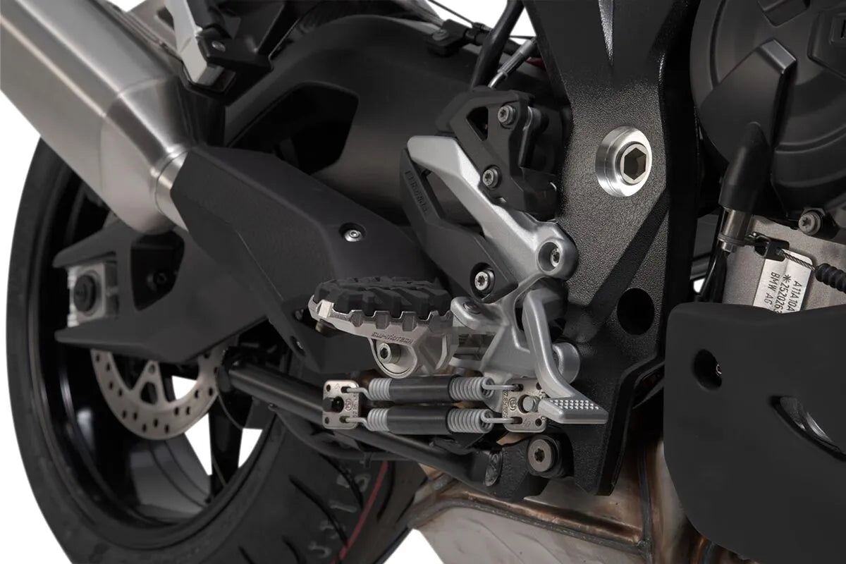 EVO FOOTREST KIT ΓΙΑ KAWASAKI '12–'24 | SW-MOTECH-FRS.08.112.10102