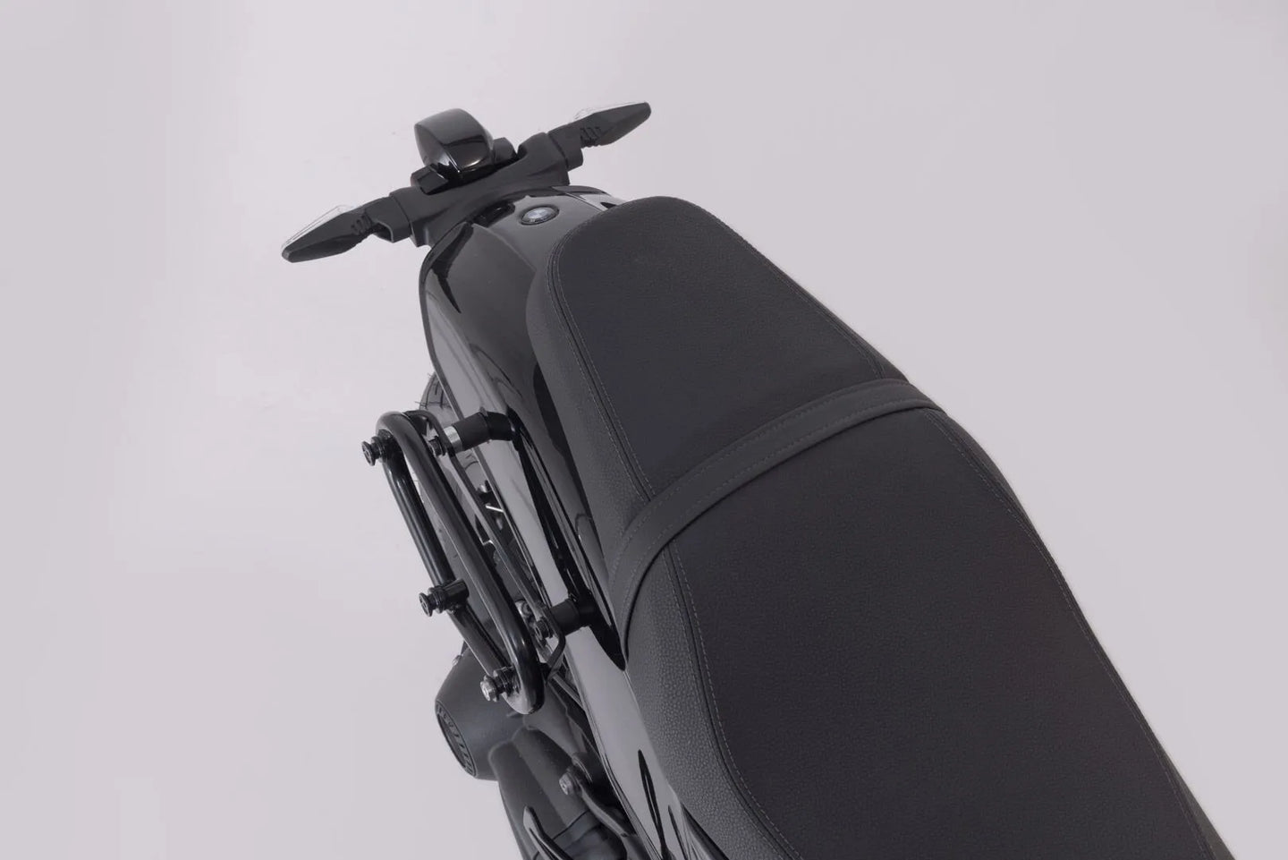 SLC SIDE CARRIER RIGHT | SW-MOTECH-HTA.07.996.11000