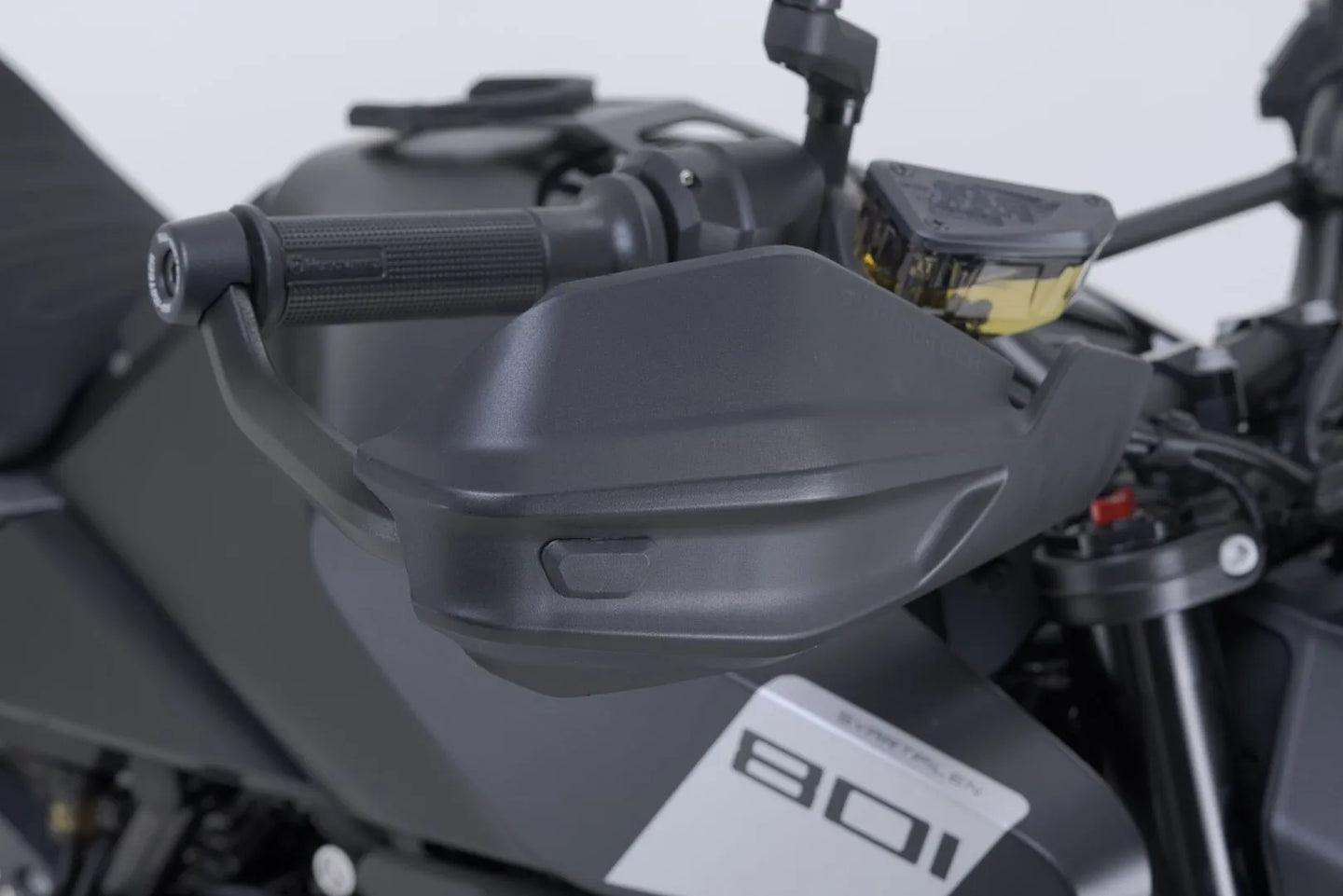 HANDGUARD KIT ADVENTURE SVARTPILEN 801 ΓΙΑ HUSQVARNA SVARTPILEN 801 ABS '24 | SW-MOTECH-HDG.00.220.38900/B