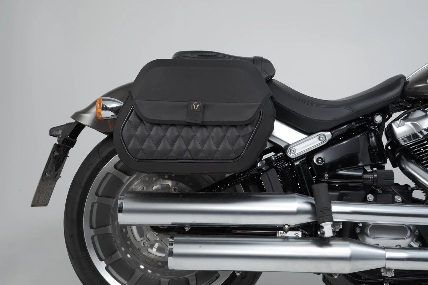 SLH SIDE CARRIER R ΓΙΑ Harley Davidson '17–'24 | SW-MOTECH-HTA.18.682.10600