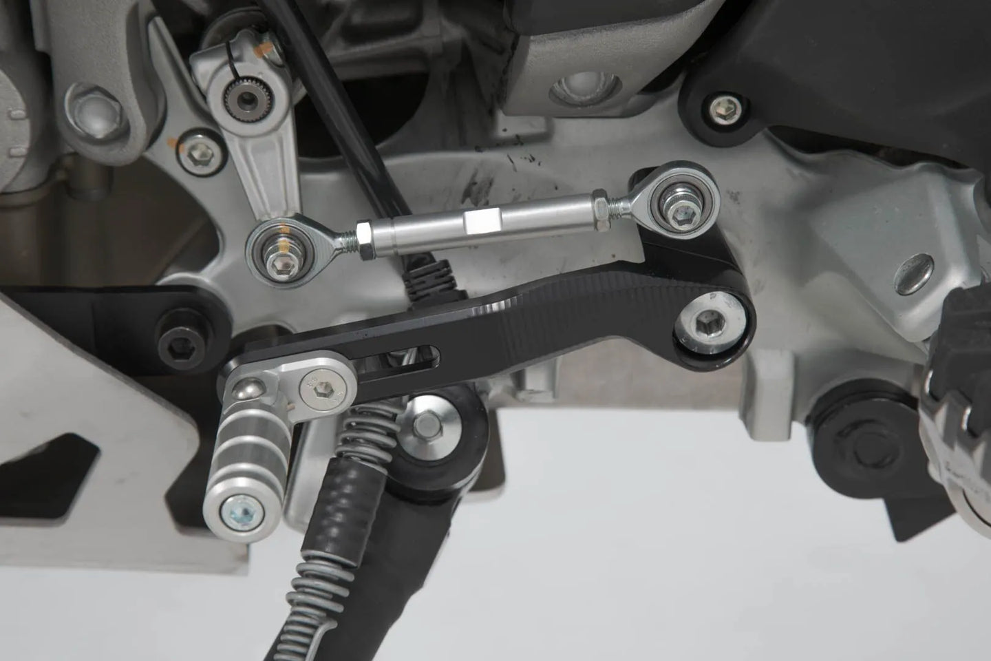 GEAR LEVER ΓΙΑ DUCATI MULTISTRADA V4 1200 ABS / MULTISTRADA V4 1200 S ABS '21–'24 | SW-MOTECH-FSC.22.822.10001