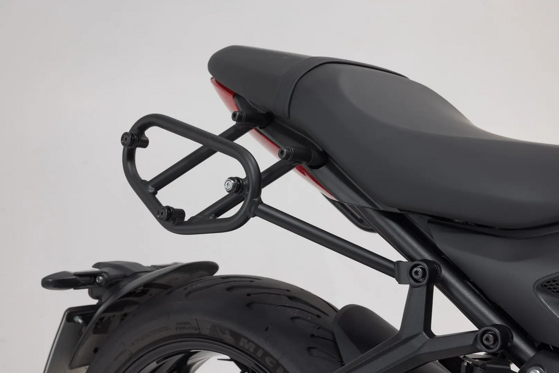 SLC SIDE CARRIER LEFT | SW-MOTECH-HTA.11.842.10000