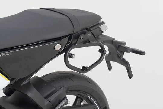SLC LEFT SIDE CARRIER | SW-MOTECH-HTA.03.014.10000
