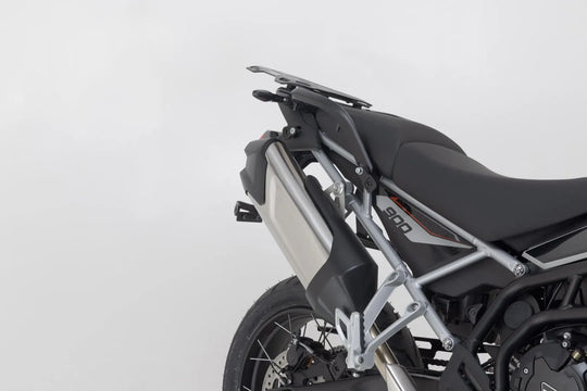 PRO SIDE CARRIER ΓΙΑ TRIUMPH TIGER 900 ABS / TIGER 900 GT ABS '23–'24 | SW-MOTECH-KFT.11.608.30000/B