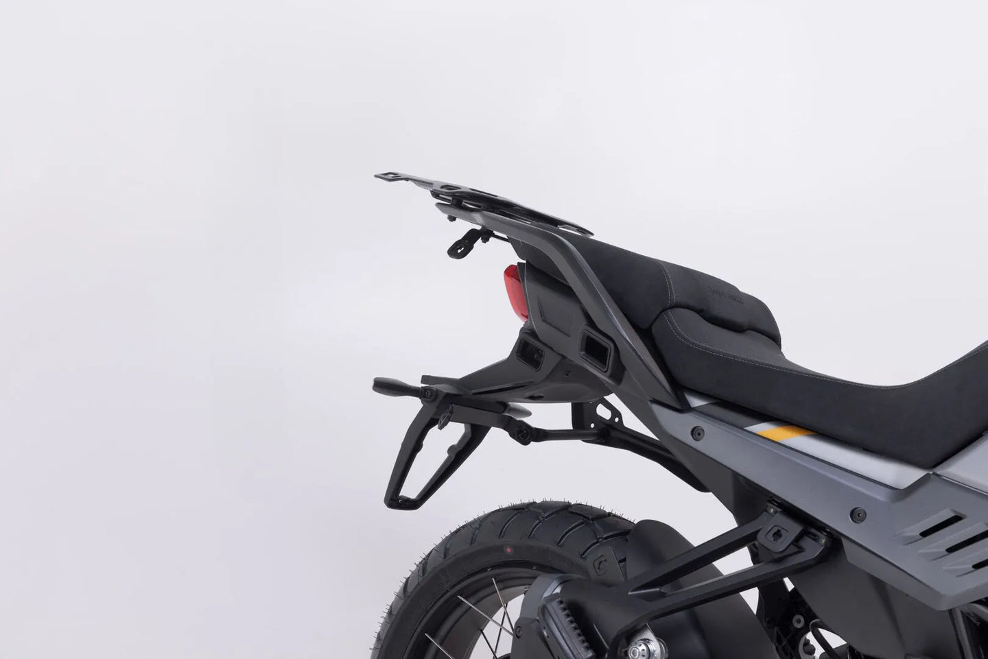 PRO SIDE CARRIER ΓΙΑ MOTO GUZZI STELVIO 1000 ABS '24–'25 | SW-MOTECH-KFT.17.624.30000/B