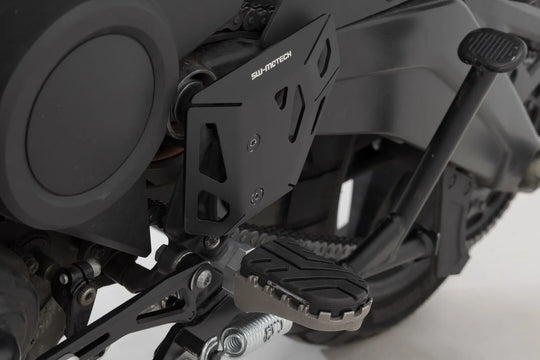 HEEL GUARD LEFT ΓΙΑ Harley Davidson RA 1250 ABS / RA 1250 S ABS / RA 1250 SE ABS '21–'24 | SW-MOTECH-SCT.18.911.10100/B