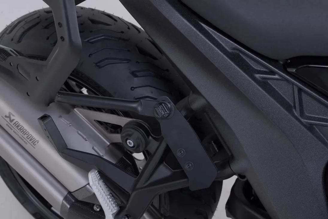 PRO SIDE CARRIER ΓΙΑ BMW R 1300 R ABS / R 1300 RS ABS '25–'26 | SW-MOTECH-KFT.07.018.30000/B