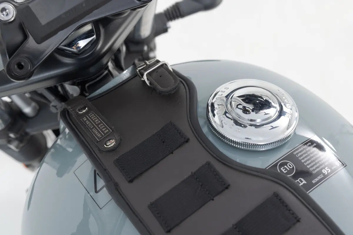 TANK STRAP LEGEND SLA ΓΙΑ TRIUMPH '16–'26 | SW-MOTECH-BC.TRS.11.667.10000