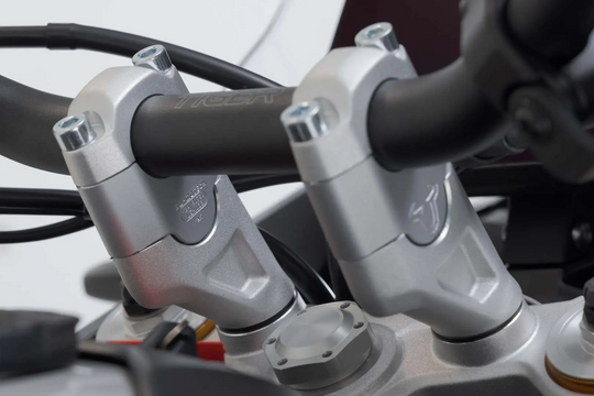 BAR RISER 30MM HEIGHT / 28MM DIAMETER ΓΙΑ TRIUMPH TIGER 900 GT ABS '23–'24 | SW-MOTECH-LEH110391060030S