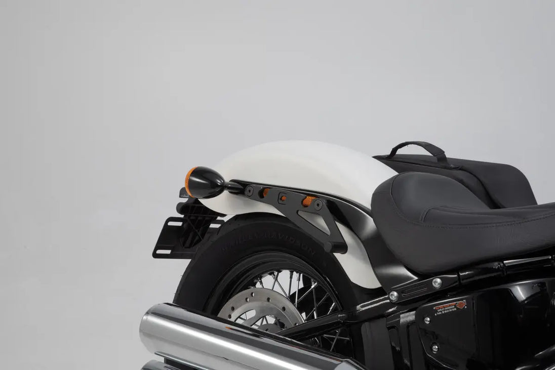 LH SIDE BAG SYS LEGEND ΓΙΑ Harley Davidson FLSL 1750 ABS '18–'21 | SW-MOTECH-BC.HTA.18.682.20100