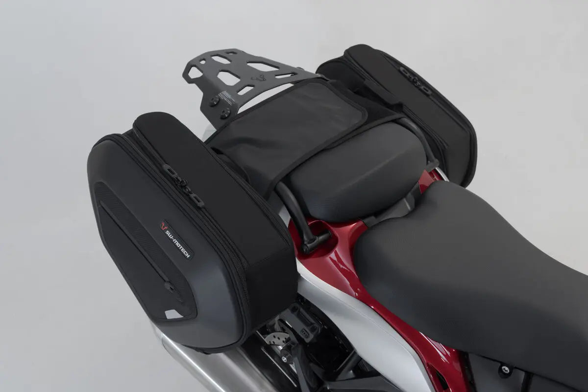 PRO BLAZE H SADDLEBAG SET ΓΙΑ SUZUKI GSX 1300 R / GSX 1300 R ABS '08–'24 | SW-MOTECH-BC.HTA.05.740.30500
