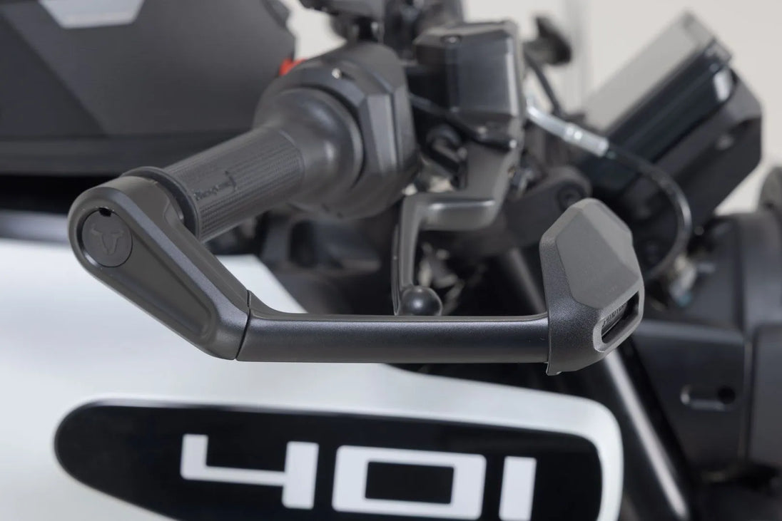 LEVER GUARDS W/ WIND PROTECTION ΓΙΑ HUSQVARNA SVARTPILEN 401 ABS / VITPILEN 401 ABS '23–'24 | SW-MOTECH-LVG.03.014.11000/B