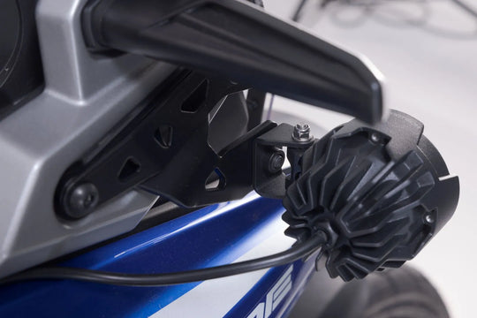 EVO FOG MOUNT V-STROM1050 ΓΙΑ SUZUKI DL 1050 ABS / DL 1050 DE ABS / DL 1050 XT ABS '20–'25 | SW-MOTECH-NSW.05.936.10001/B