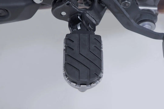 FOOTREST KIT ION ΓΙΑ SUZUKI V-STROM 800 ABS / V-STROM 800 DE ABS '23–'26 | SW-MOTECH-FRS.05.011.10200/S