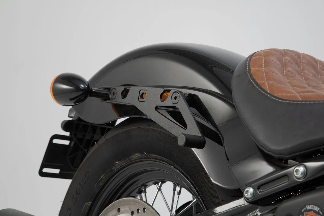 SLH SIDE CARRIER R ΓΙΑ Harley Davidson '18–'24 | SW-MOTECH-HTA.18.682.10100