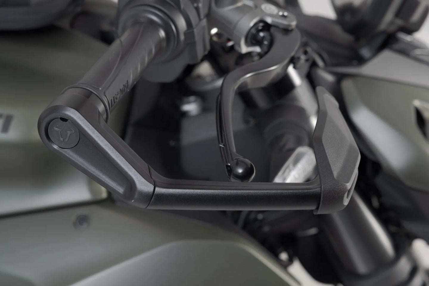 LEVER GUARDS W/ WIND PROTECTION | SW-MOTECH-LVG.22.999.11001/B