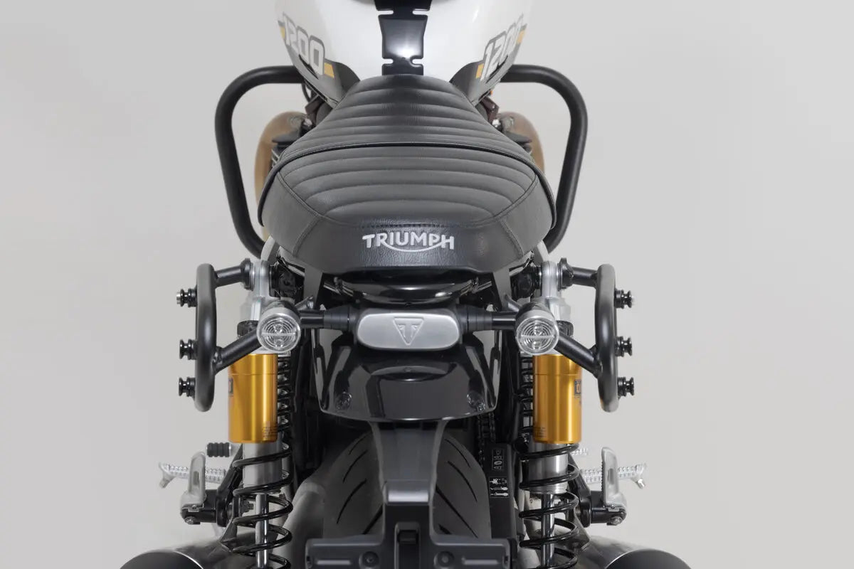 LEGEND GEAR SADDLEBAG SET LC BLACK ΓΙΑ TRIUMPH SPEED TWIN 1200 ABS / SPEED TWIN 1200 RS ABS '24–'25 | SW-MOTECH-BC.HTA.11.928.20101