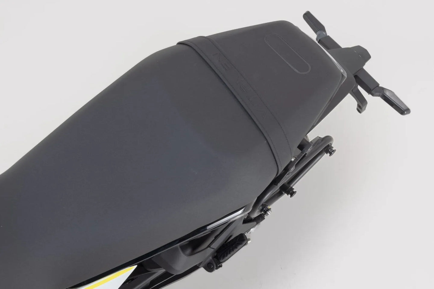 SLC LEFT SIDE CARRIER | SW-MOTECH-HTA.03.014.10000