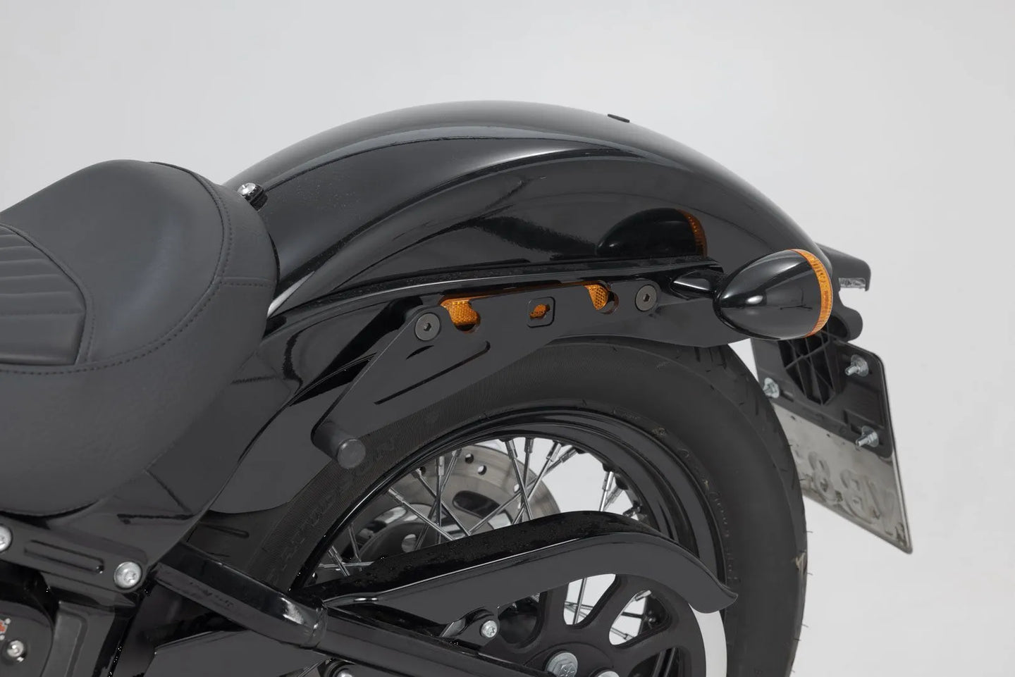 SLH SIDE CARRIER LEFT ΓΙΑ Harley Davidson '18–'24 | SW-MOTECH-HTA.18.682.11400