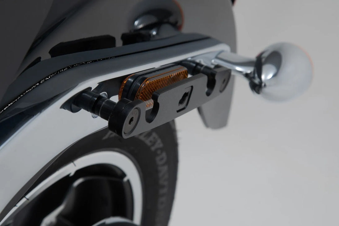 SLH SIDE CARRIER L ΓΙΑ Harley Davidson FXLR 1750 ABS / FXLRS 1868 ABS / FXLRS 1923 ABS '18–'25 | SW-MOTECH-HTA.18.682.10300