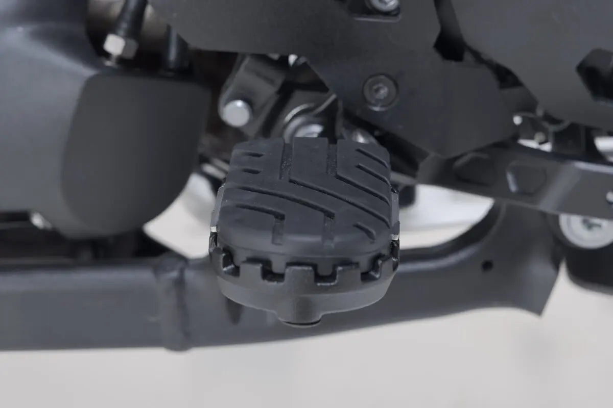 ION FOOTREST KIT BLACK ΓΙΑ BMW R 1300 GS ABS '25–'26 | SW-MOTECH-FRS.07.011.11000/B