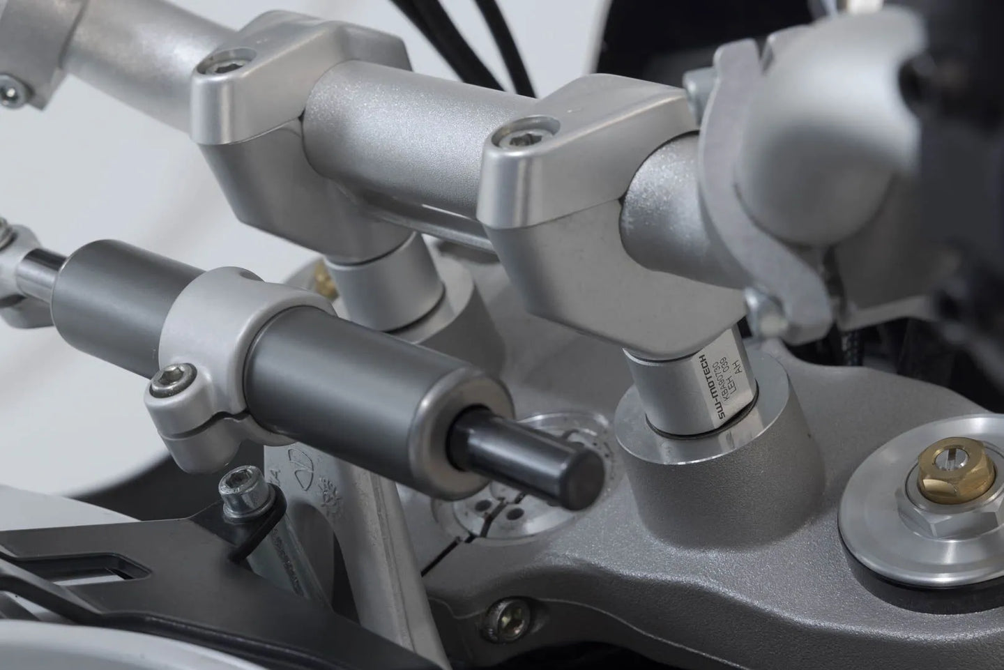 BAR RISER ΓΙΑ DUCATI DESERT X 950 ABS '22–'24 | SW-MOTECH-LEH.22.039.10100/S