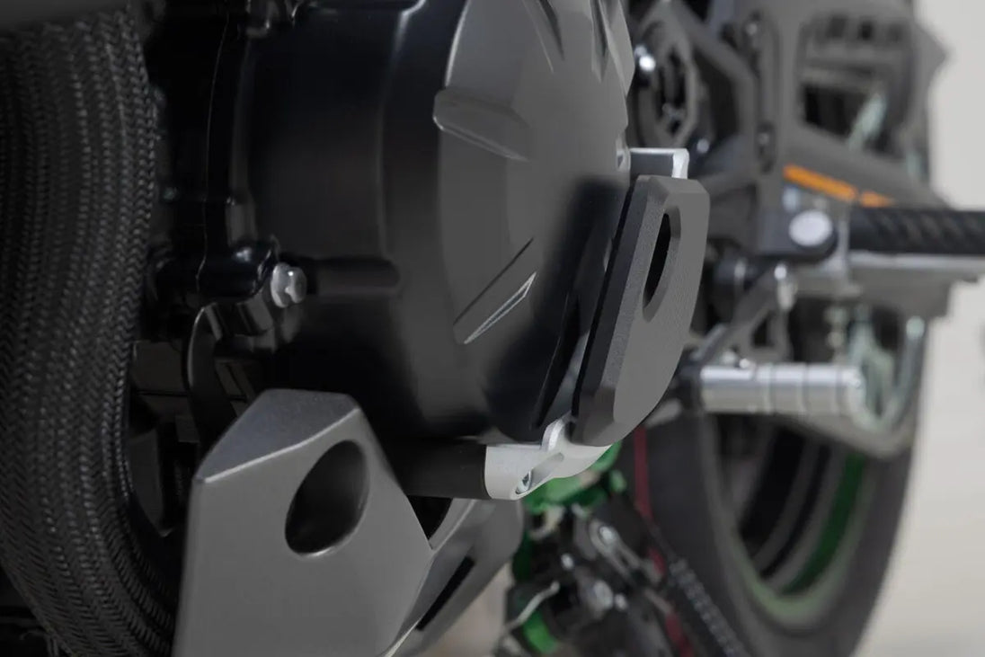 ENGINE CASE PROTECTOR Z900 ΓΙΑ KAWASAKI Z 900 / Z 900 ABS / Z 900 RS ABS '17–'26 | SW-MOTECH-MSS.08.868.10001